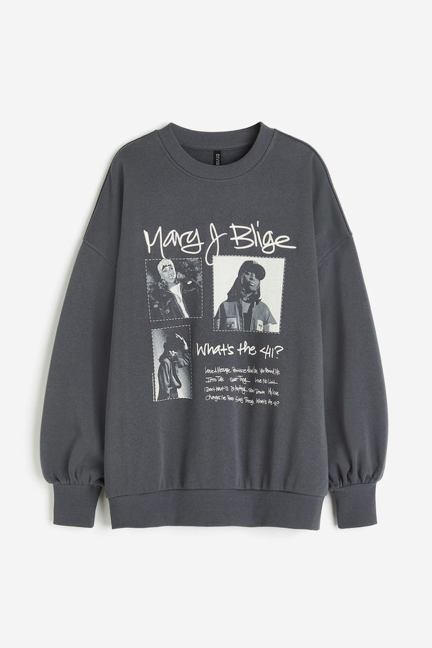 H&M Oversized Sweatshirt mit Print Dunkelgrau/Mary J Blige