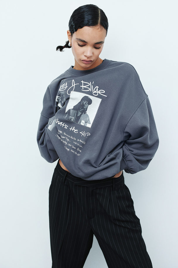 H&M Oversized Sweater Met Print Donkergrijs/mary J Blige