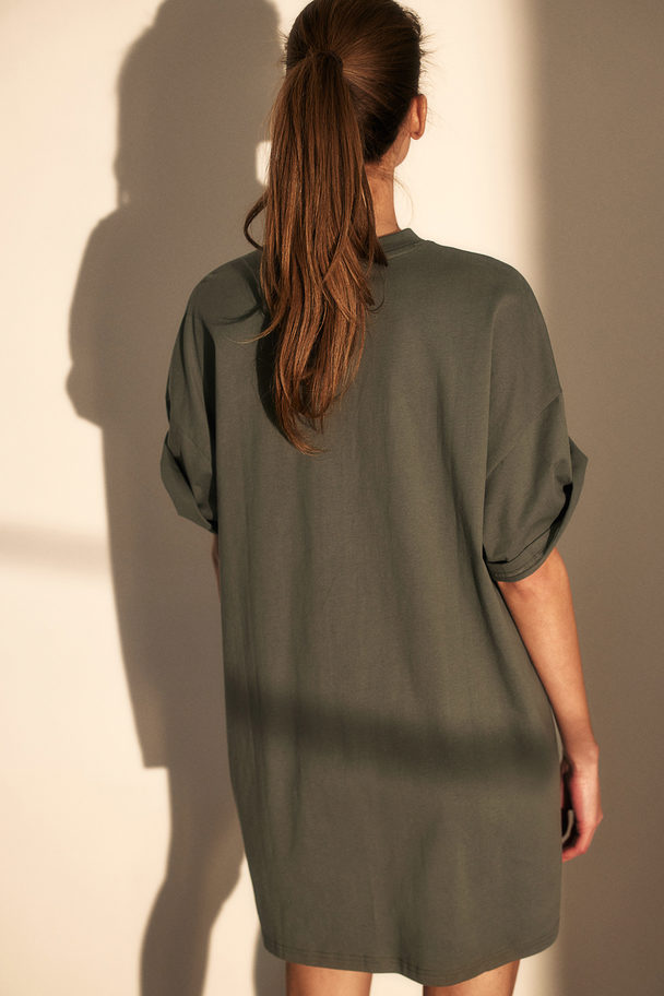 H&M Oversized T-Shirt-Kleid Khakigrün