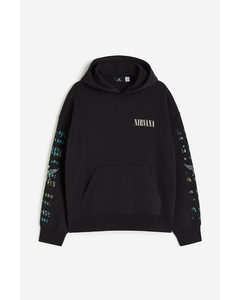 Hoodie mit Print Oversized Fit Schwarz/Nirvana